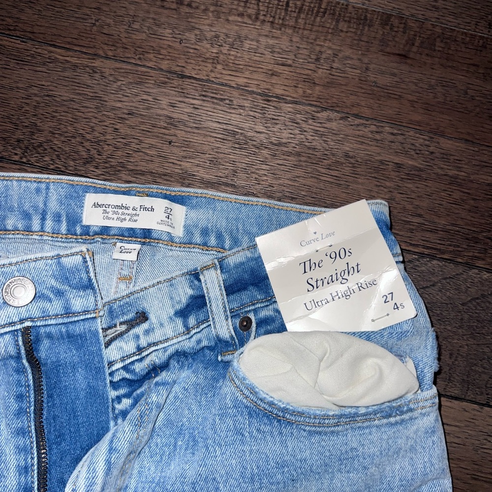 Abercrombie & fetch 90s straight ultra high rise jeans